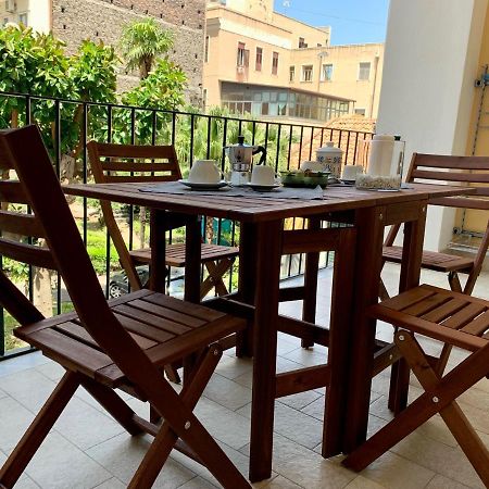 Vittorio Emanuele House Apartman Catania-Fontanarossai nemzetközi repülőtér Kültér fotó